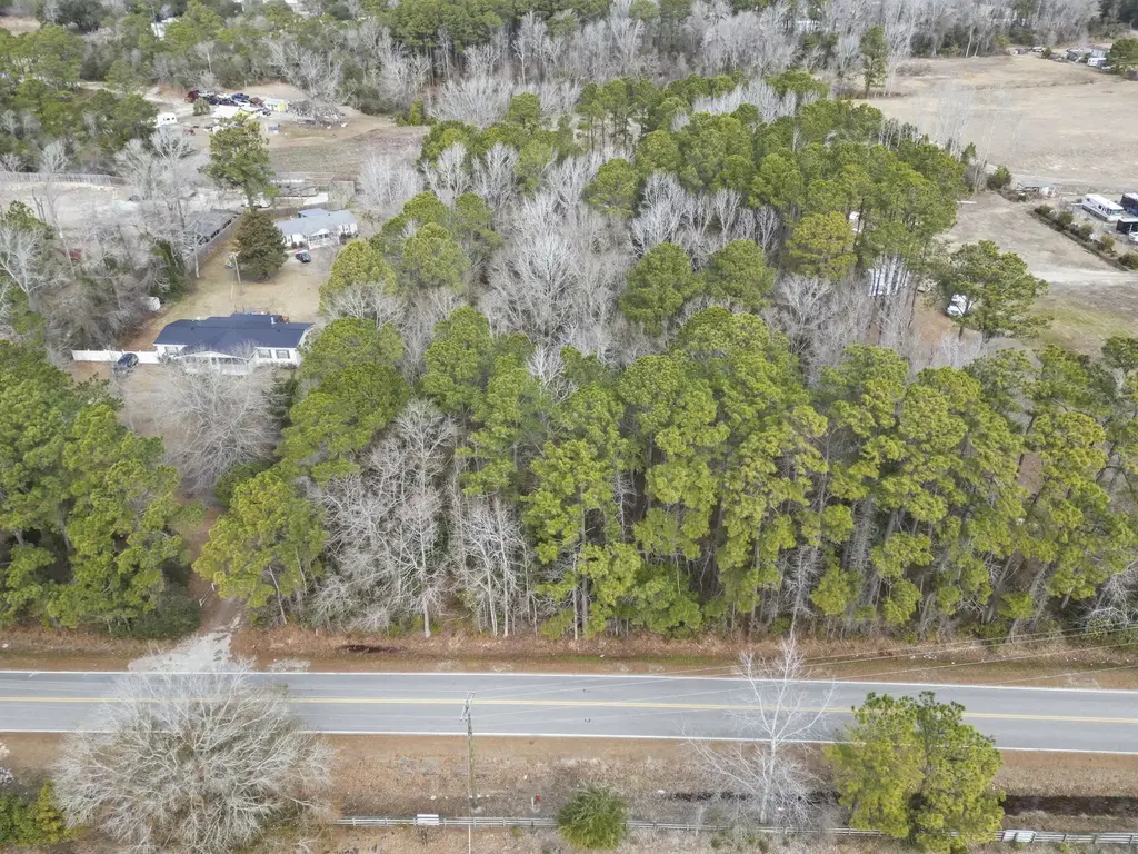 2352 Old Sanders Dr., Little River