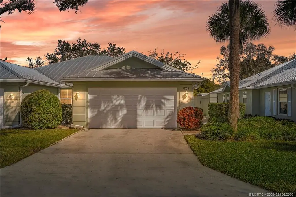 1705 Waterfall Boulevard, Palm City