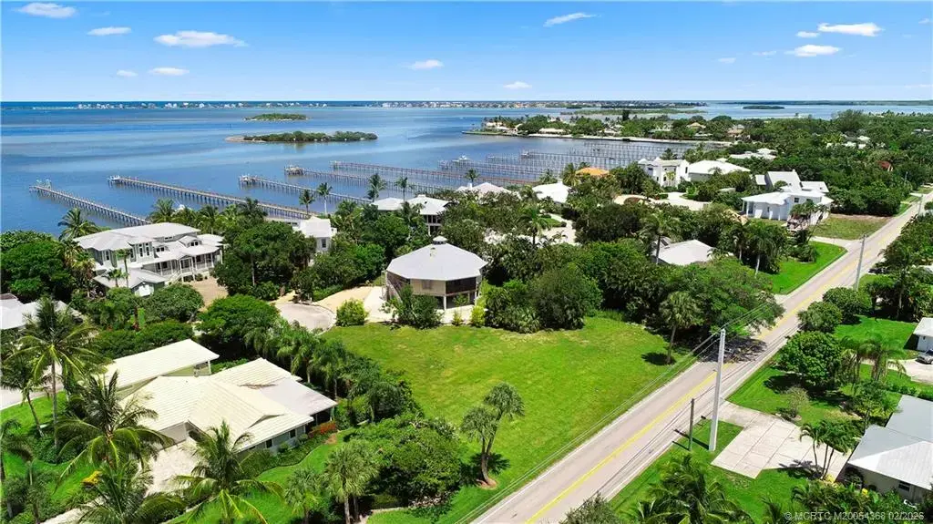 18 Cranes Nest, Sewalls Point