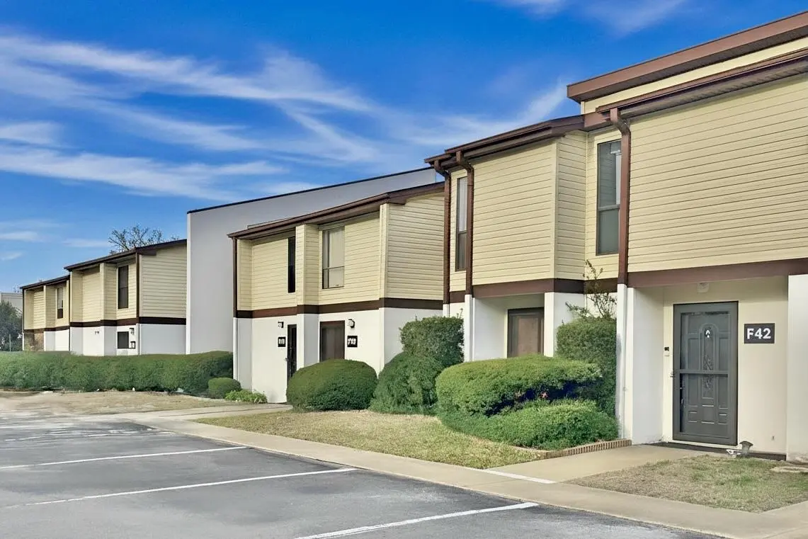 Photo of Listing #2604466