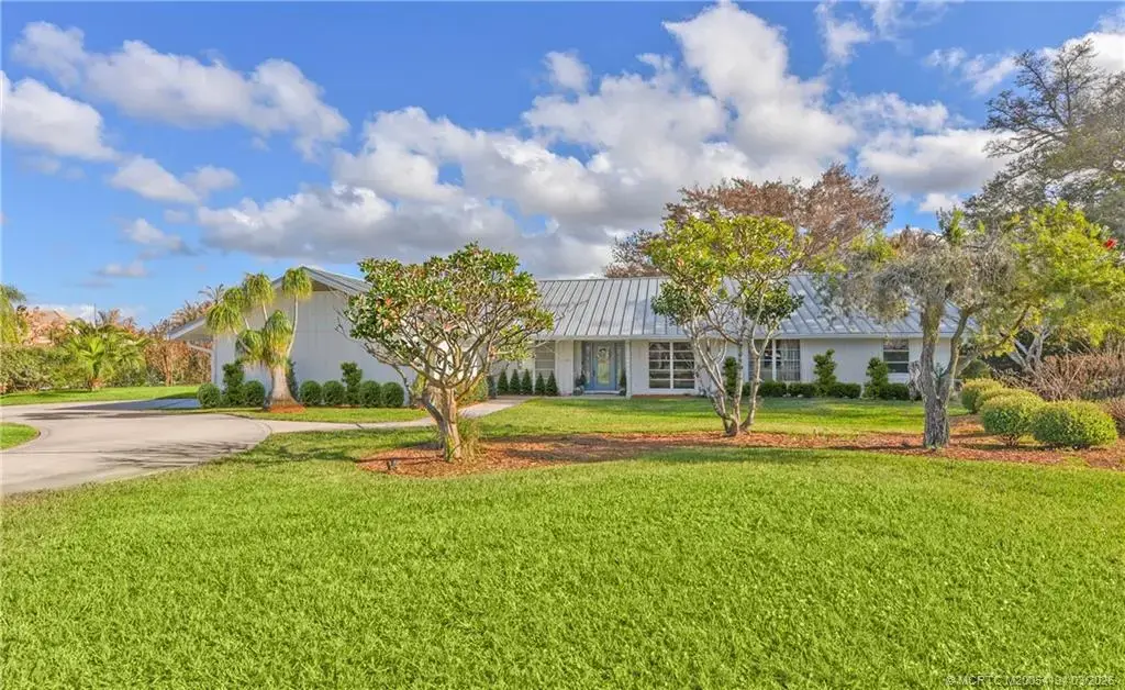 594 Thornhill Lane, Palm City