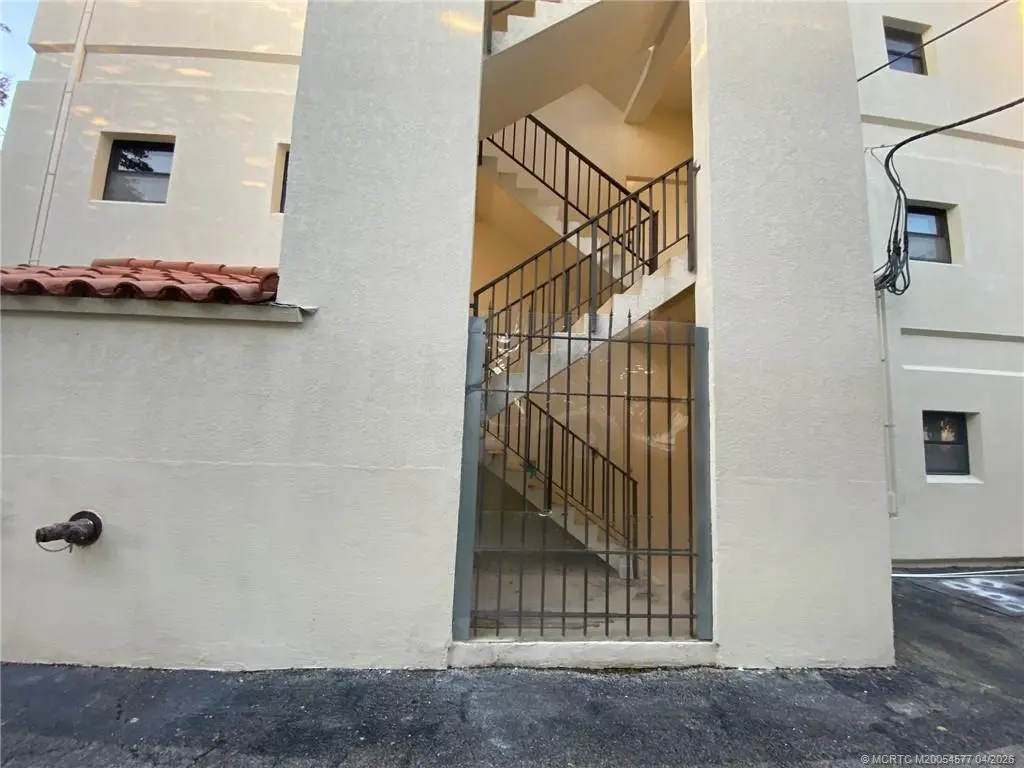 5 of 23 - 528 Osceola Street B1, Stuart, FL