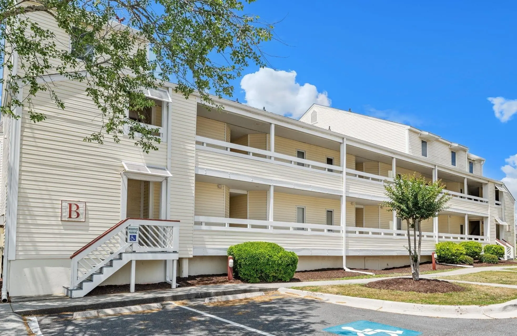 Photo of Listing #2605158