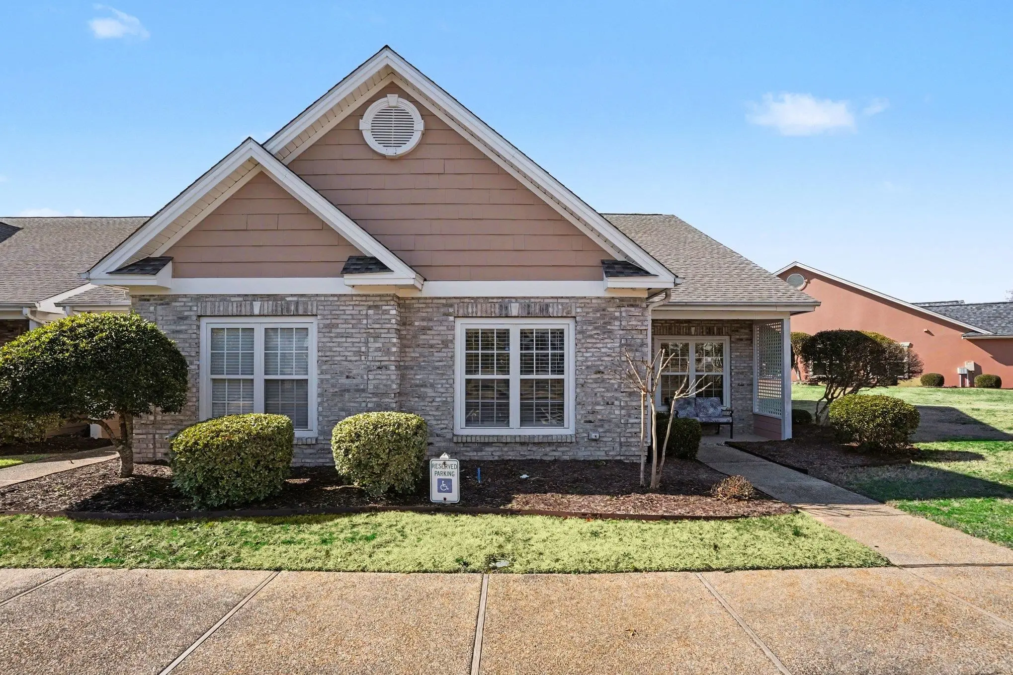 Photo of Listing #2605241