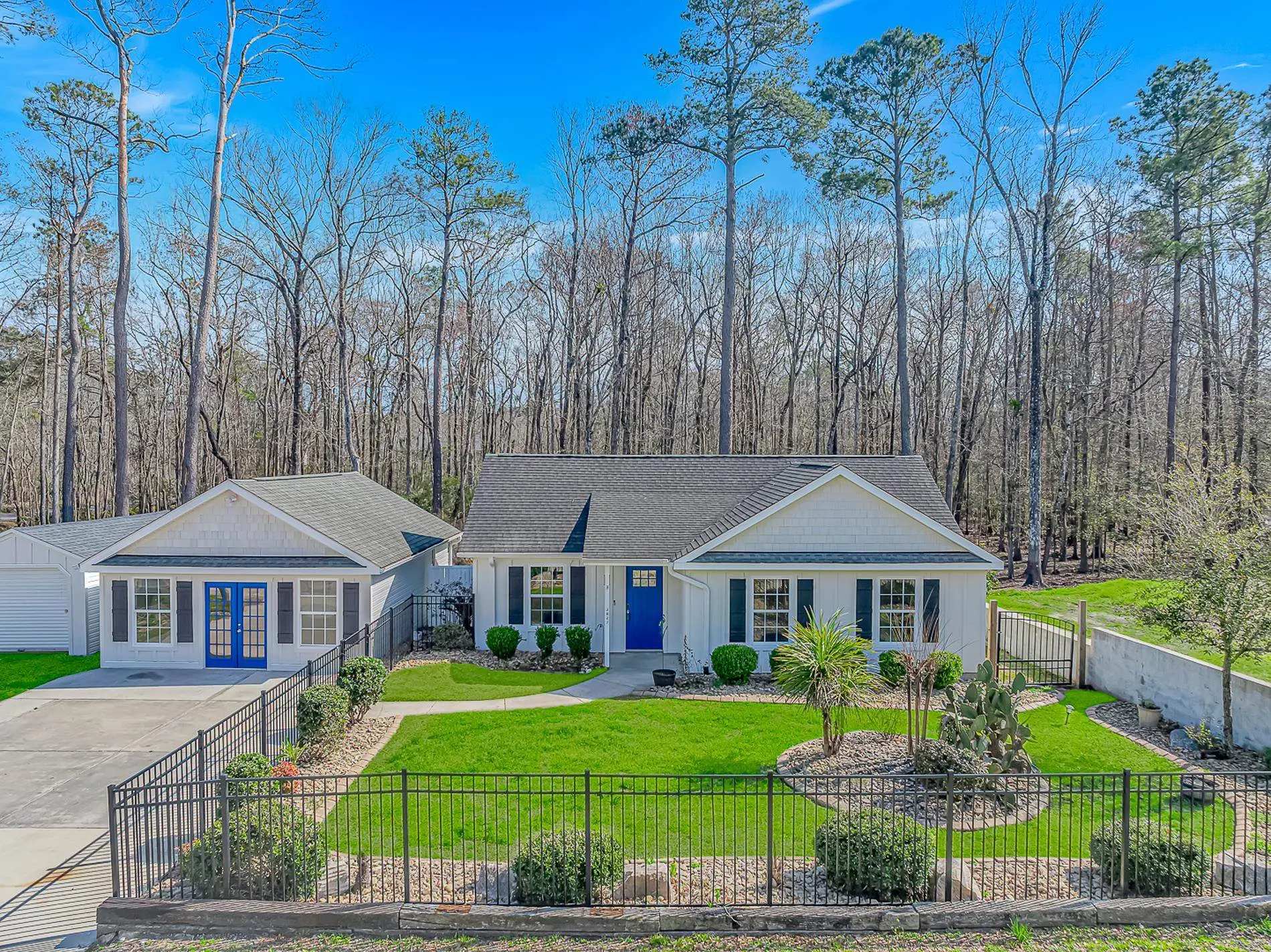 Photo of Listing #2605511