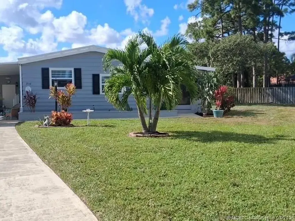 716 Sunny South Avenue, Boynton Beach