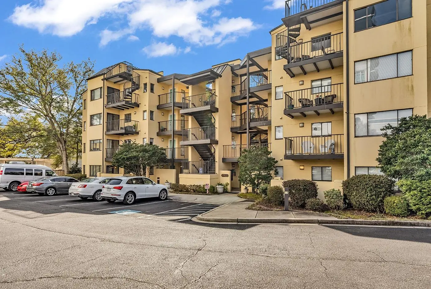 Photo of Listing #2605760