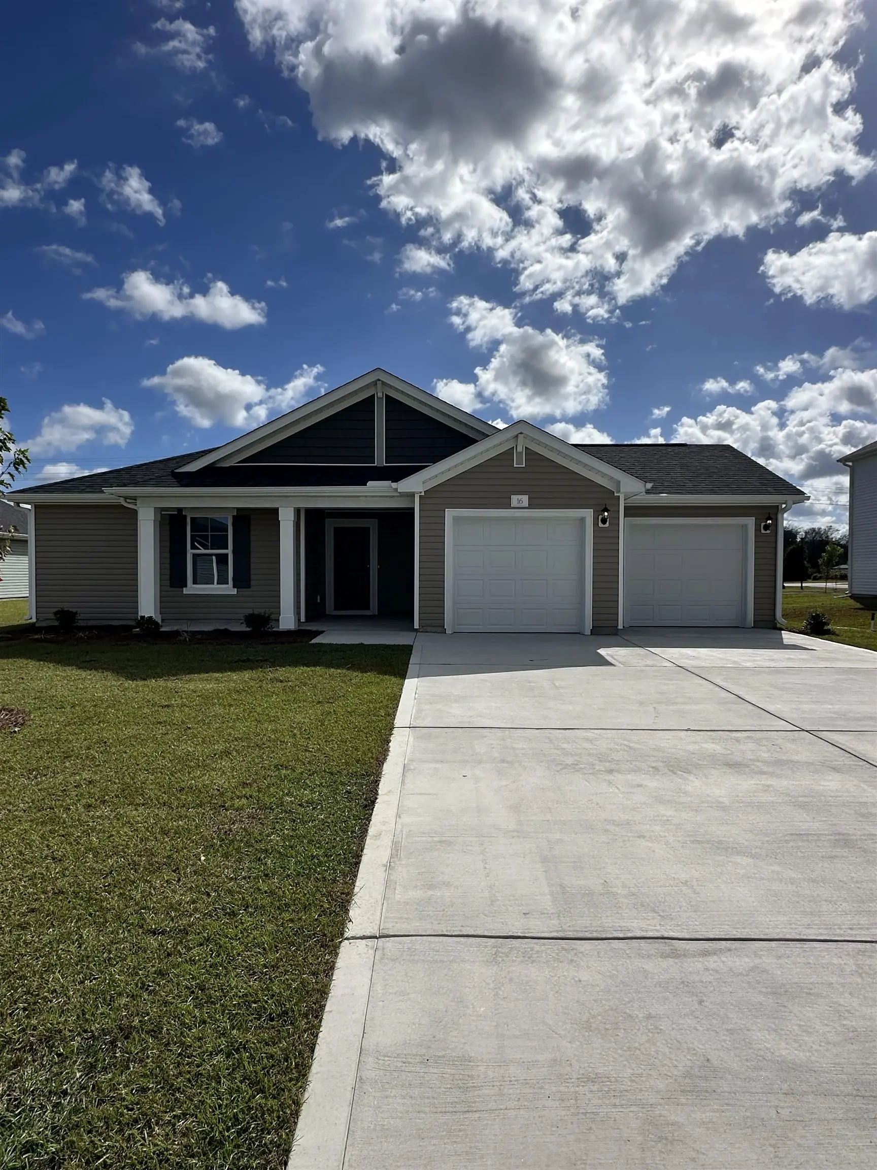 Photo of Listing #2605857