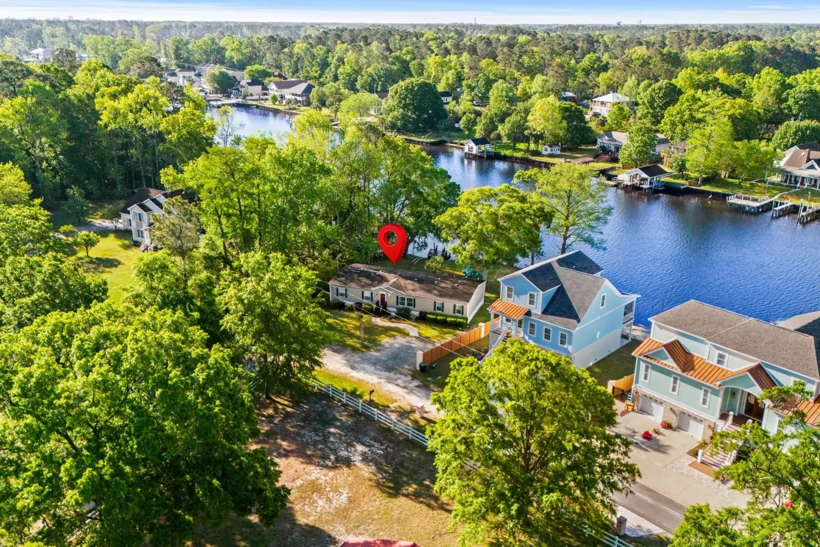 Photo of Listing #2605943