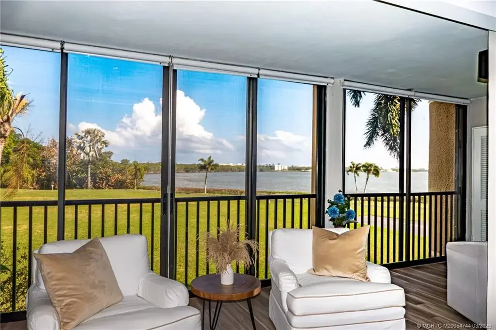 3482 Causeway Boulevard 2-203, Jensen Beach