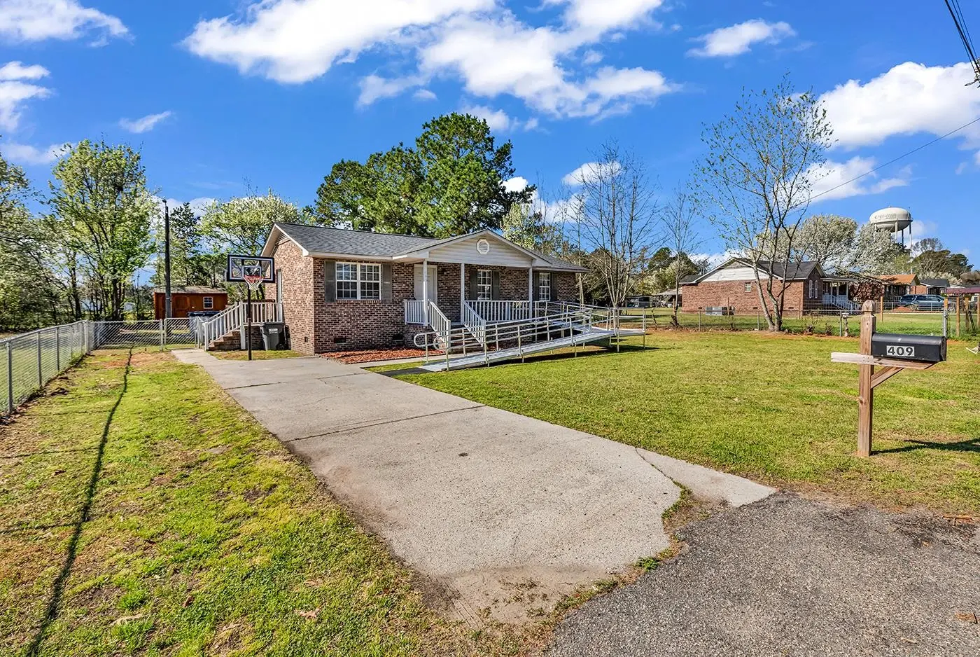 Photo of Listing #2606363