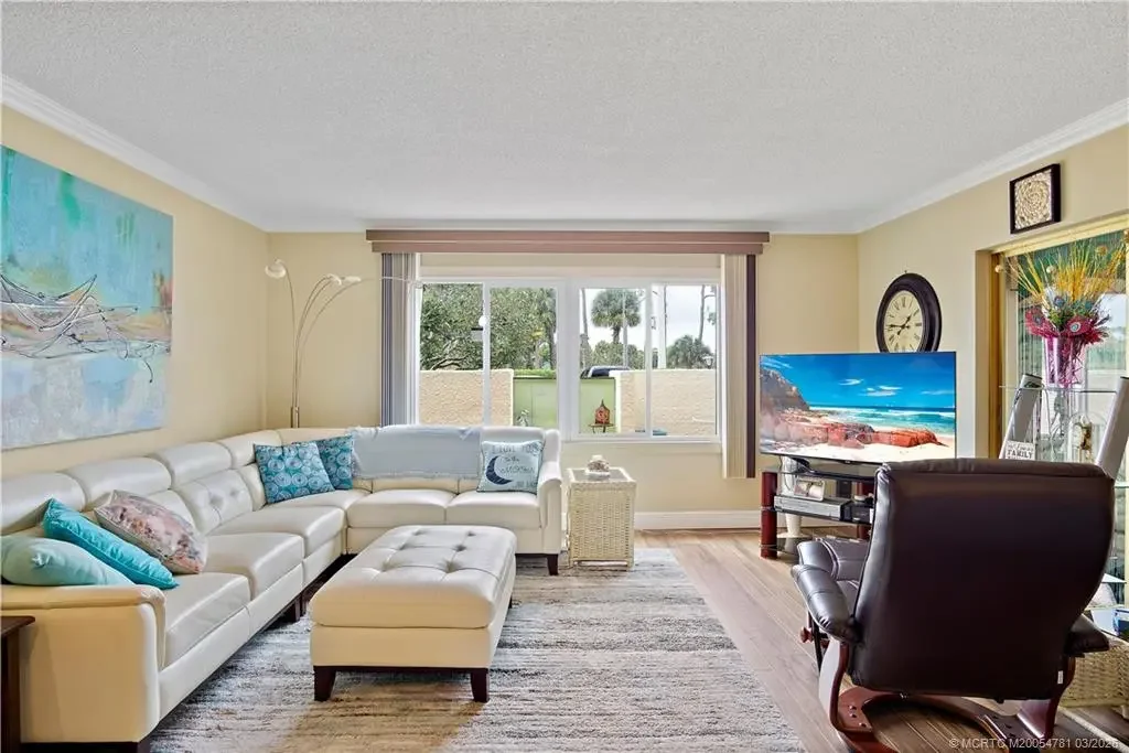 Photo of Listing #M20054781