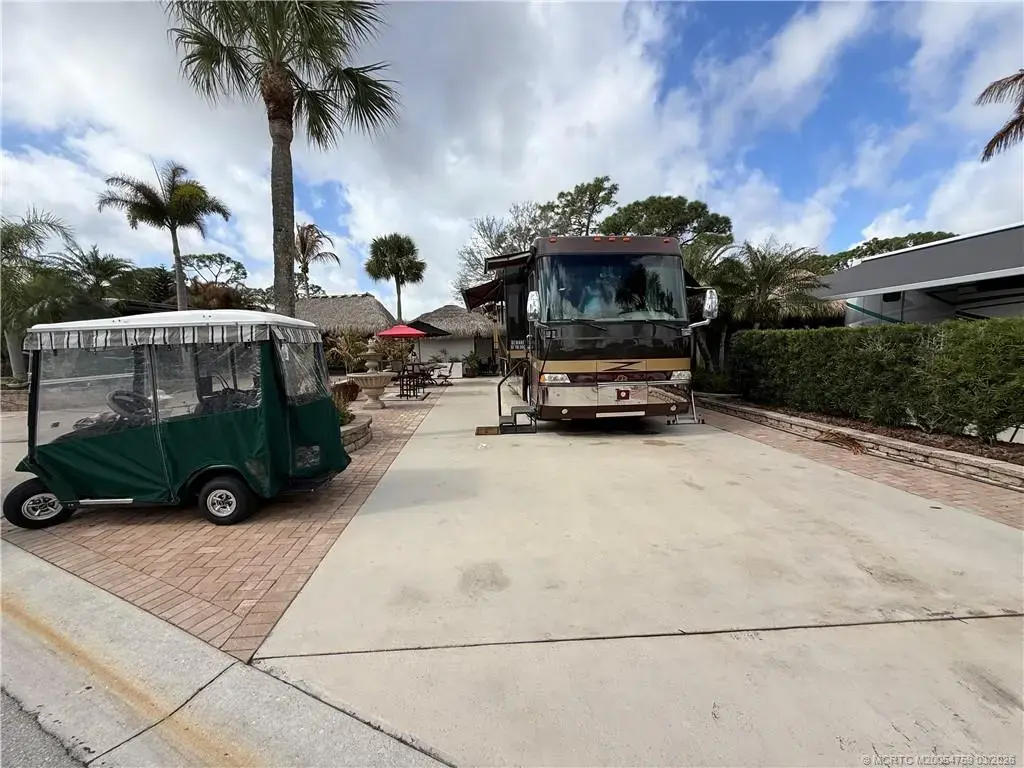 33 Boundary Drive, Port St Lucie