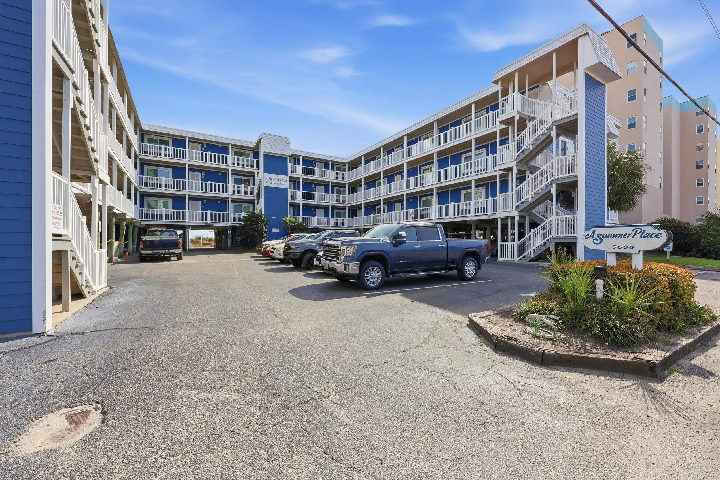 Photo of Listing #2607144