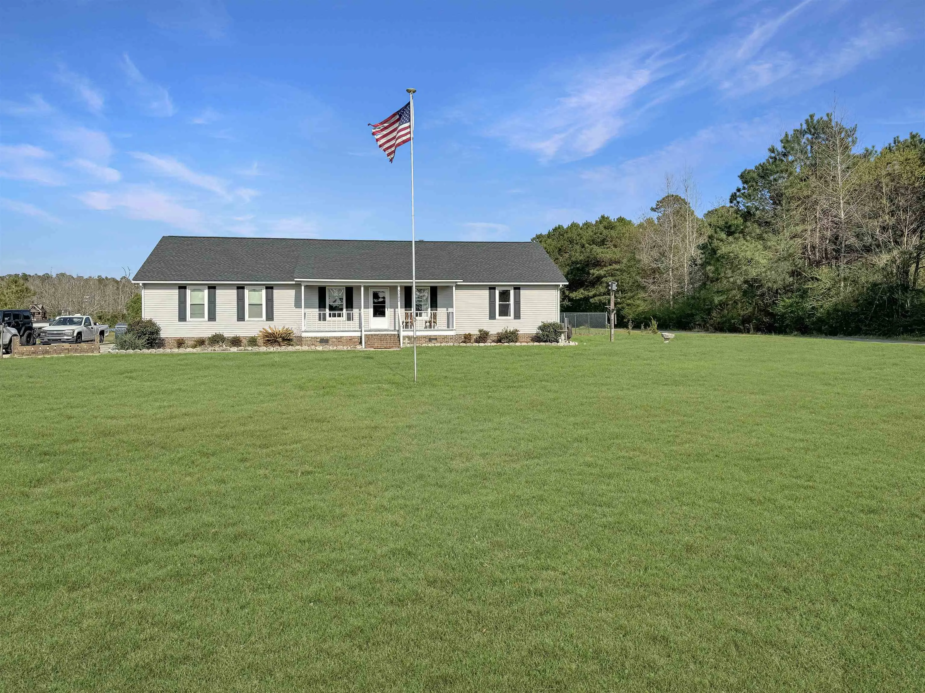 Photo of Listing #2607159