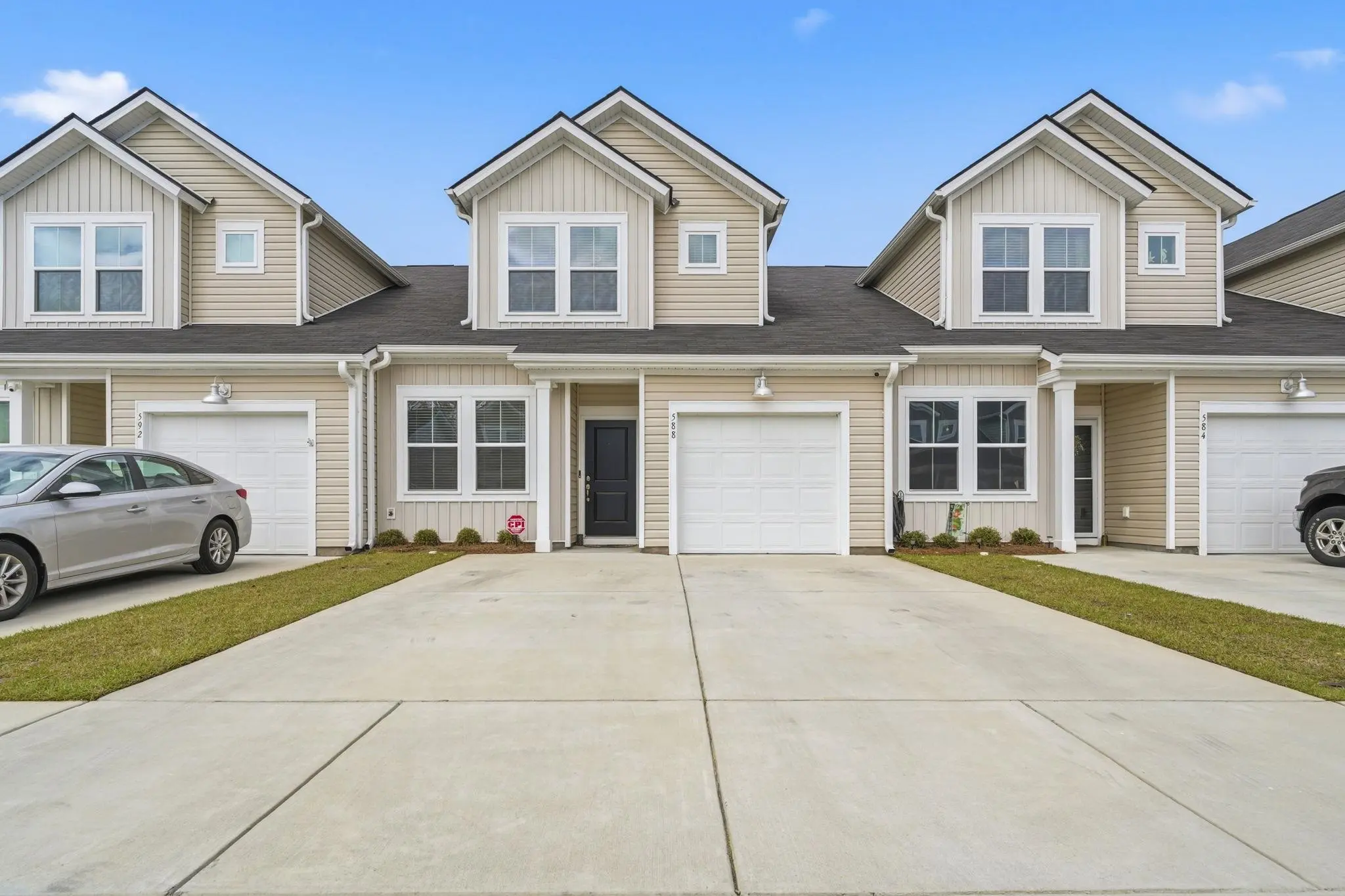 Photo of Listing #2607219