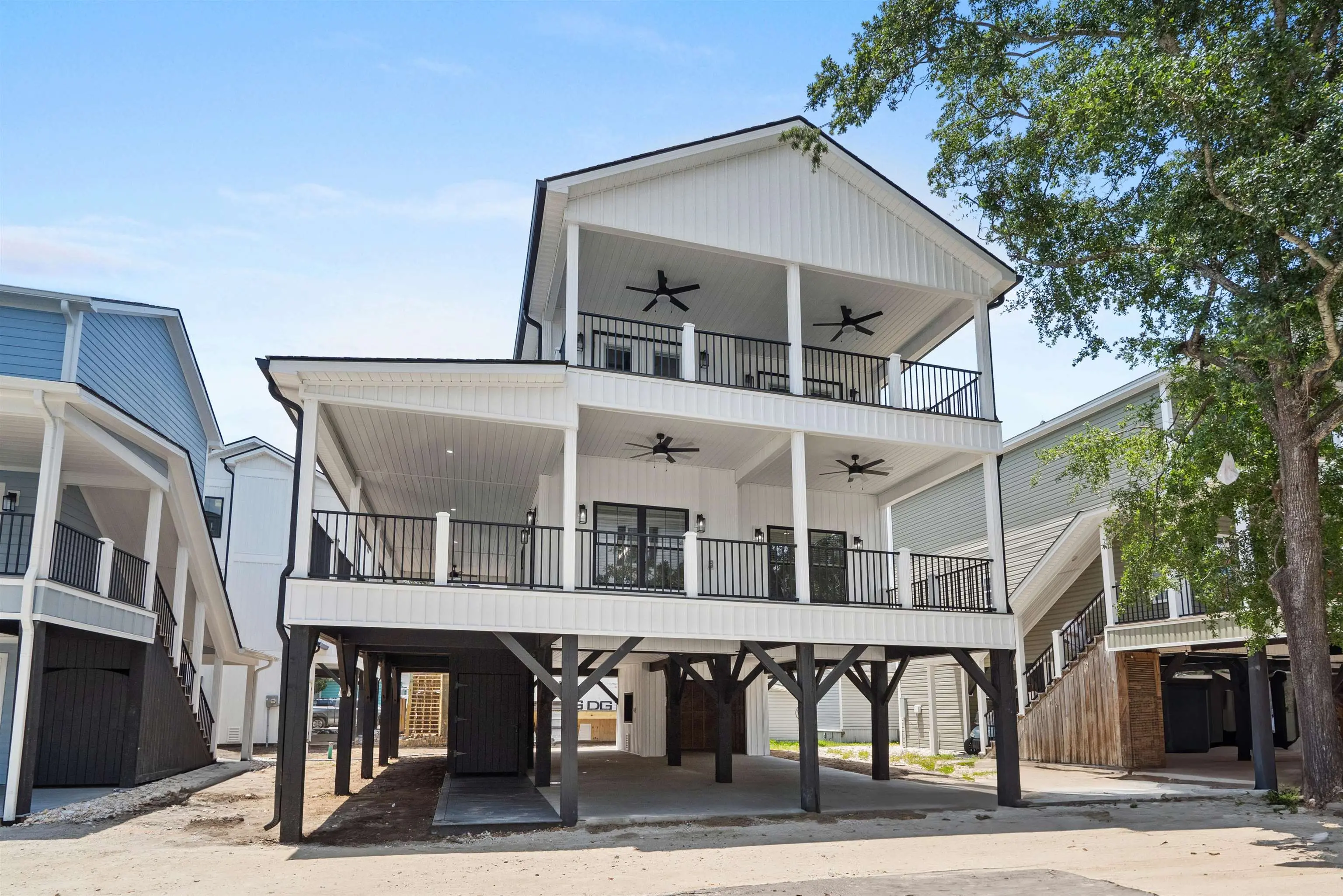 Photo of Listing #2607323