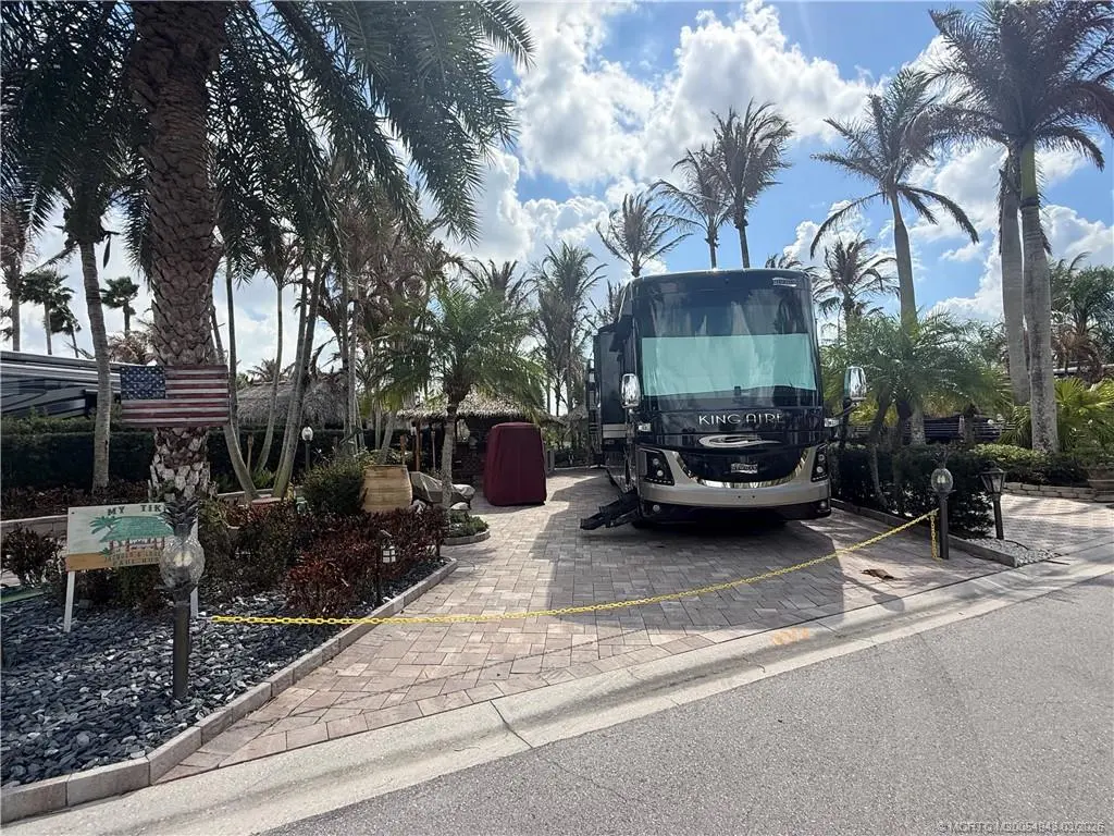 412 Chipshot Lane, Port St. Lucie
