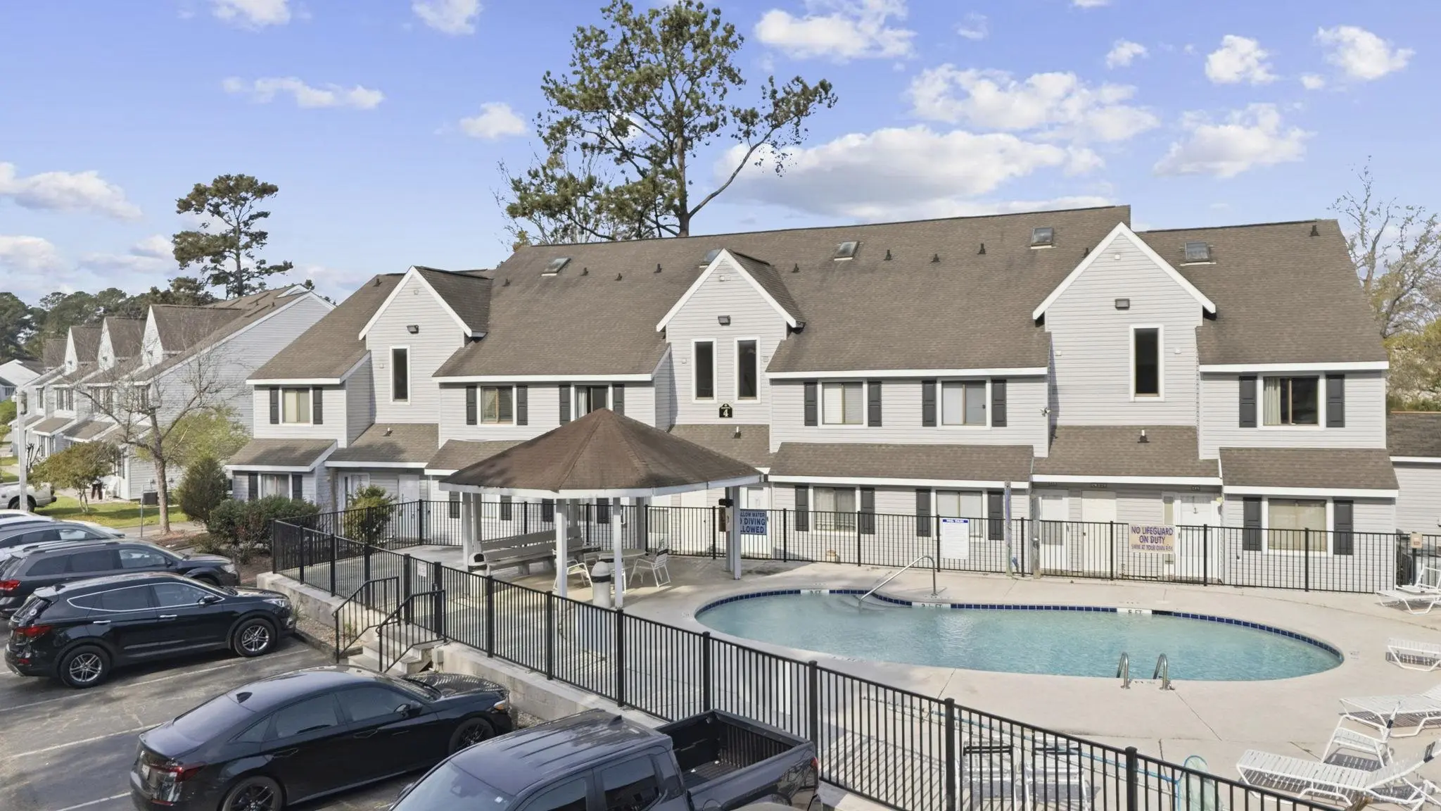 Photo of Listing #2607478