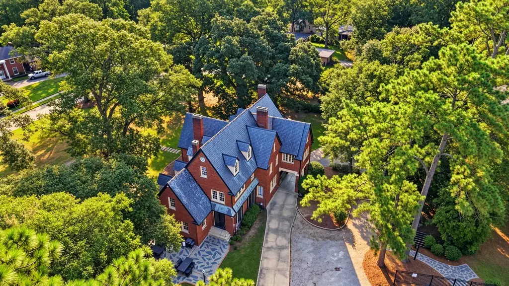 1503 Elm St., Conway