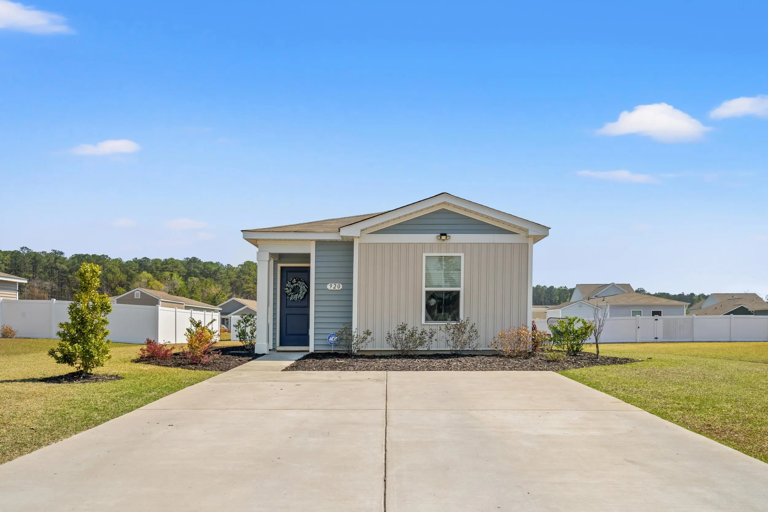 Photo of Listing #2607640