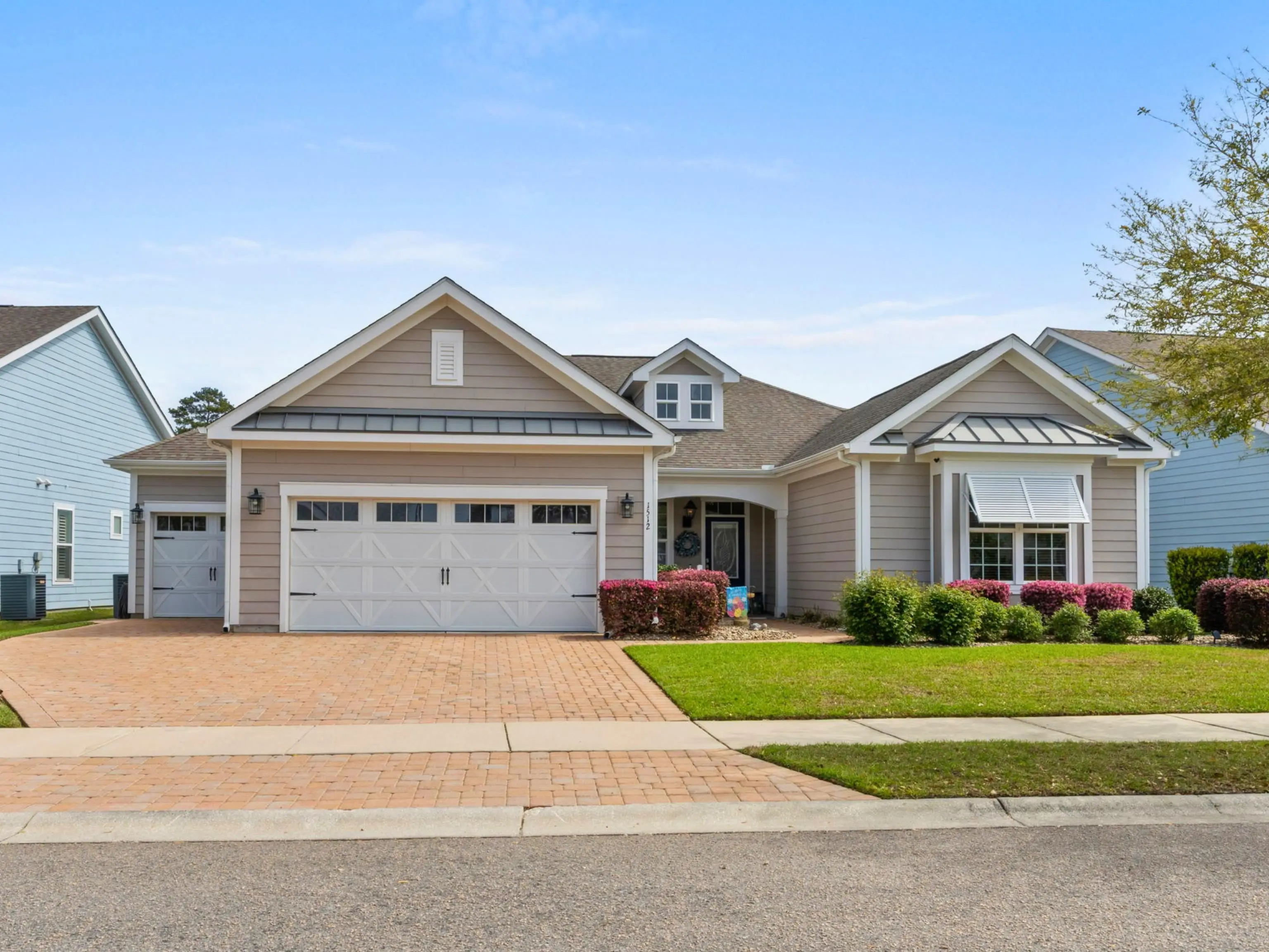 Photo of Listing #2607826