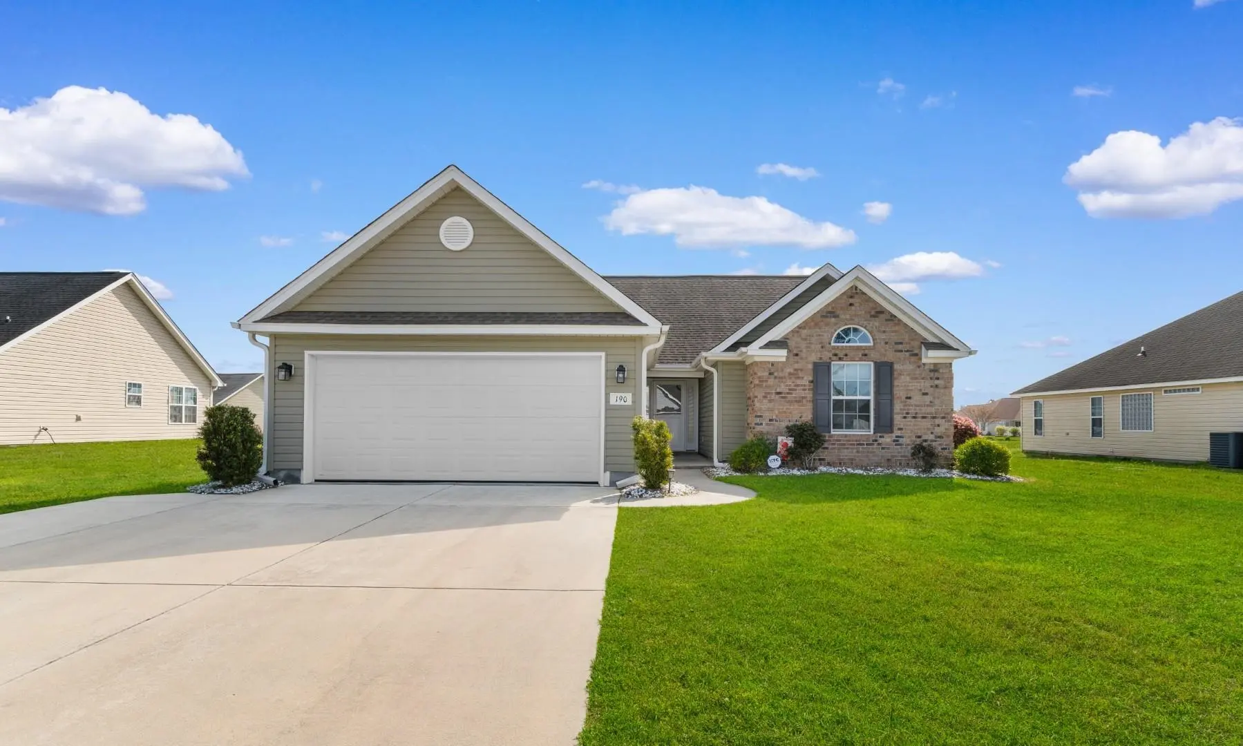 Photo of Listing #2607970