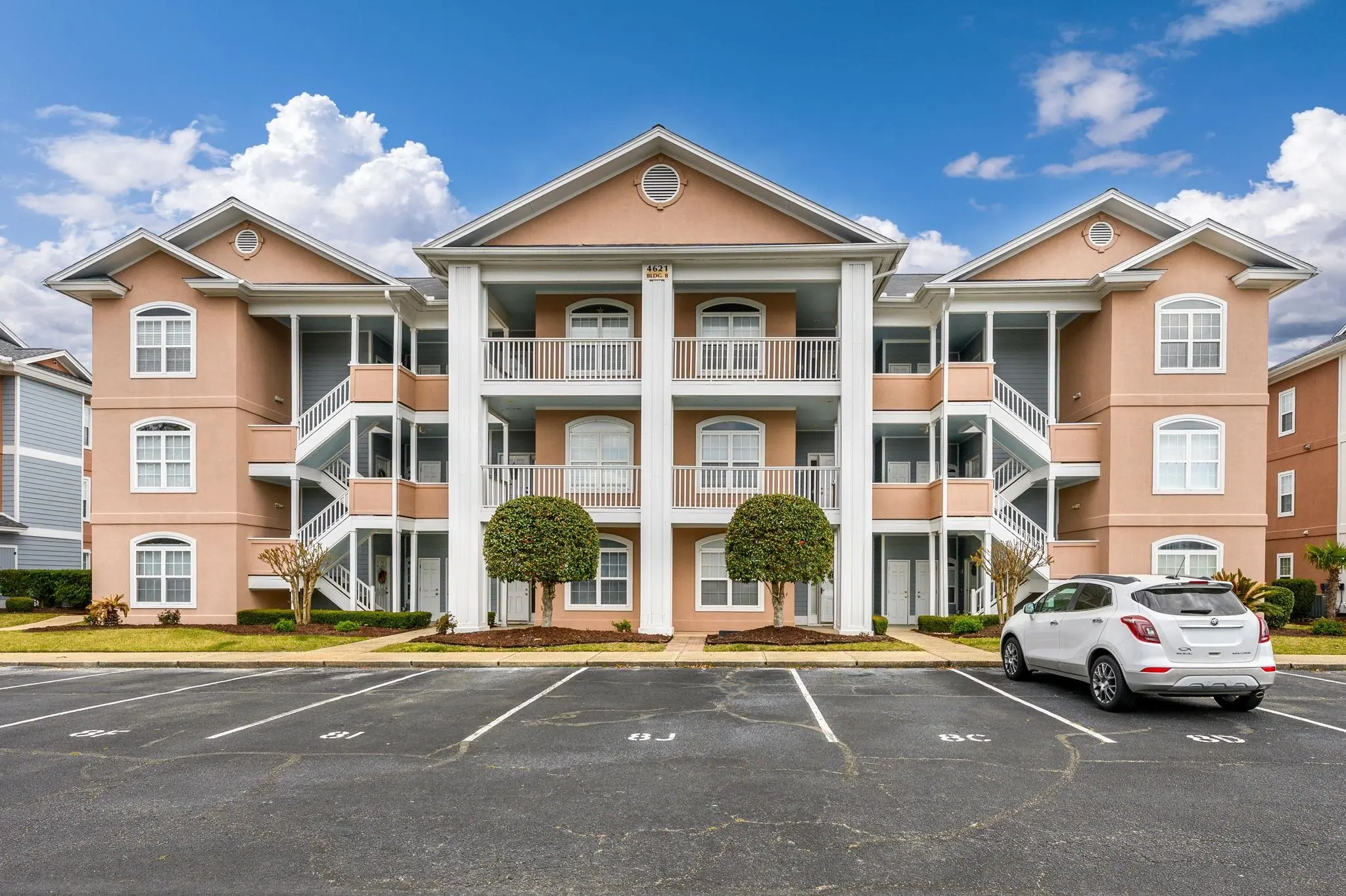 Photo of Listing #2607980