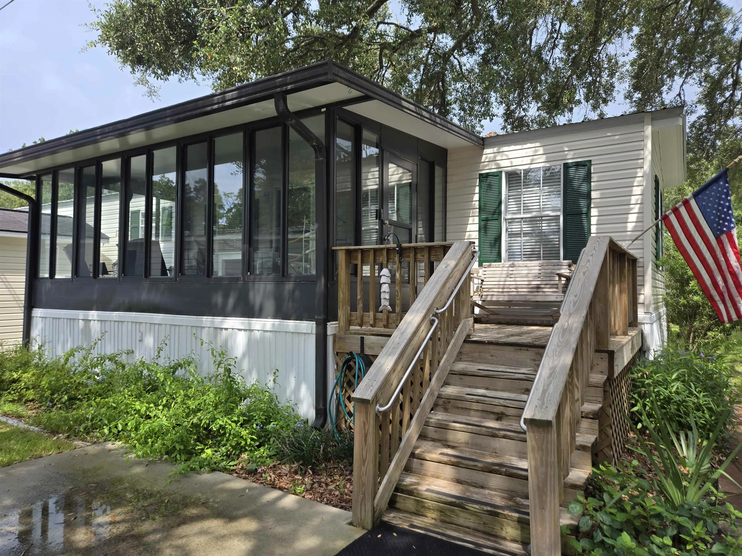 Photo of Listing #2608055