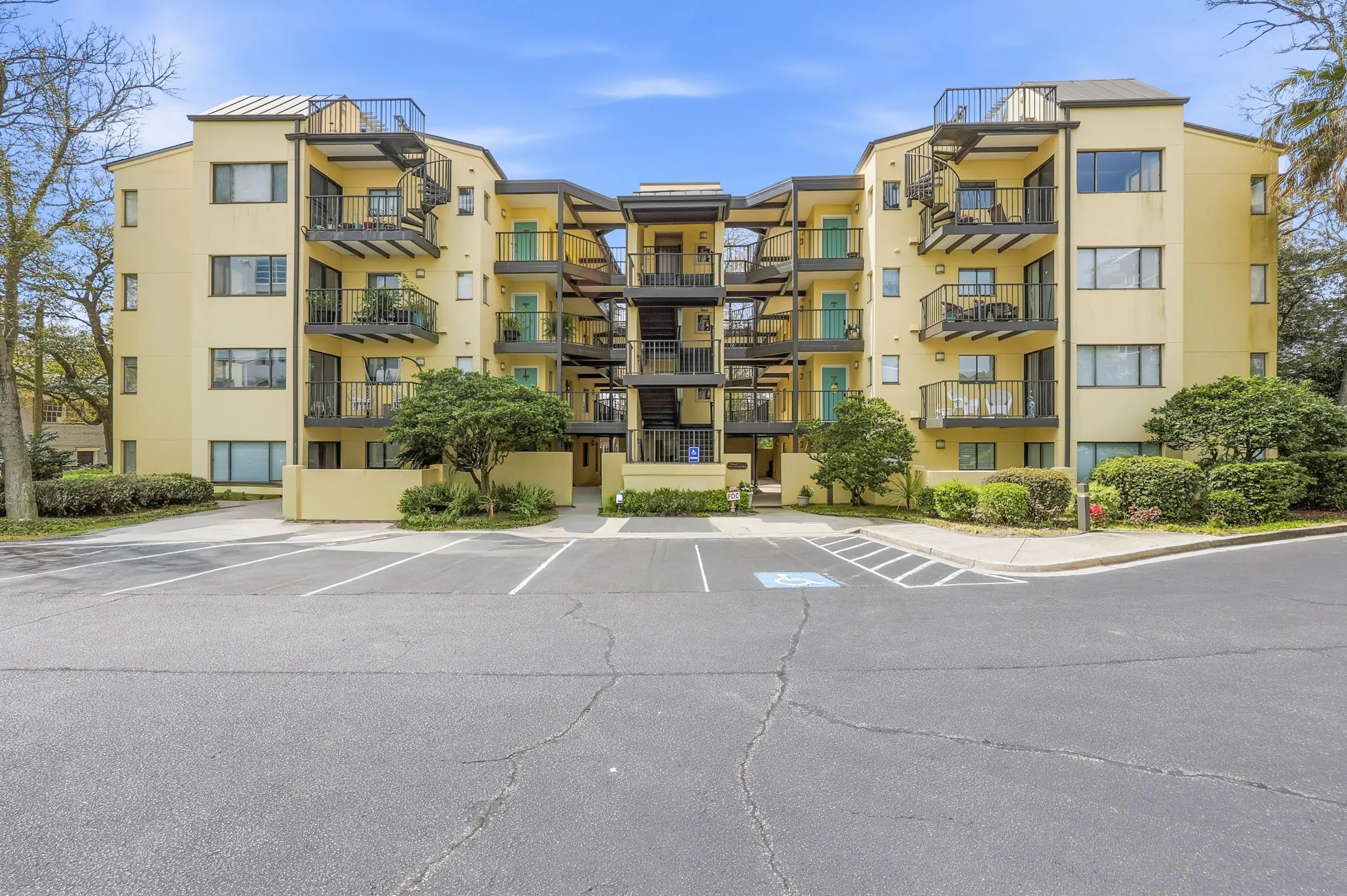 Photo of Listing #2608093