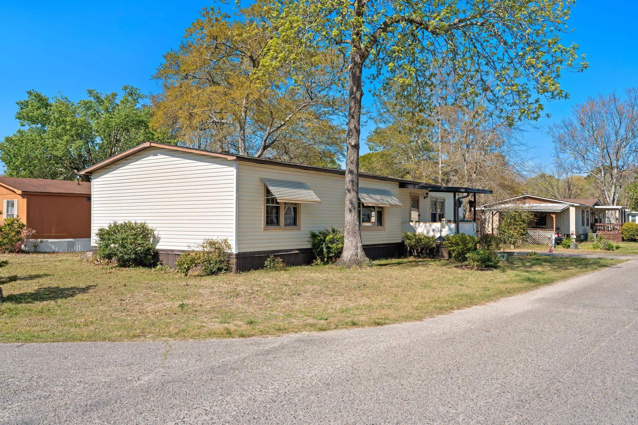 Photo of Listing #2608095