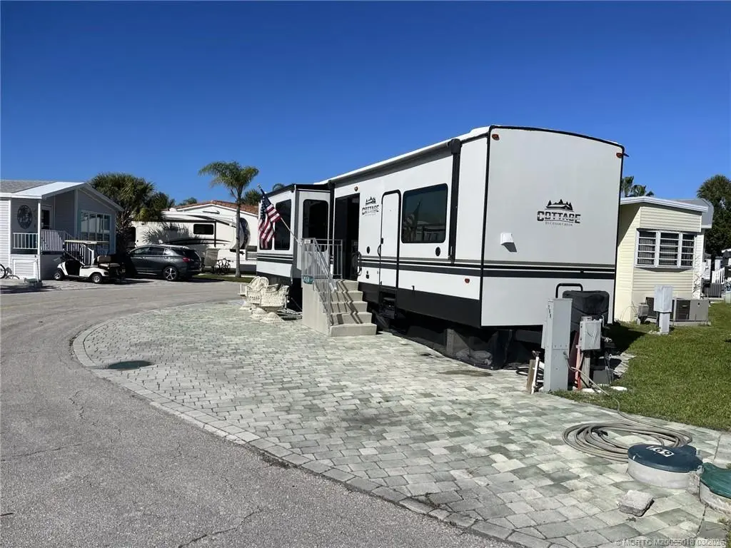 4 of 60 - 769 Nettles Boulevard, Jensen Beach, FL