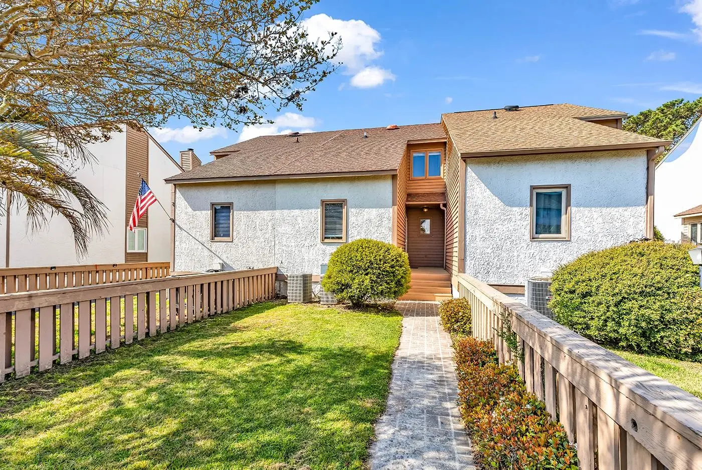 Photo of Listing #2608169