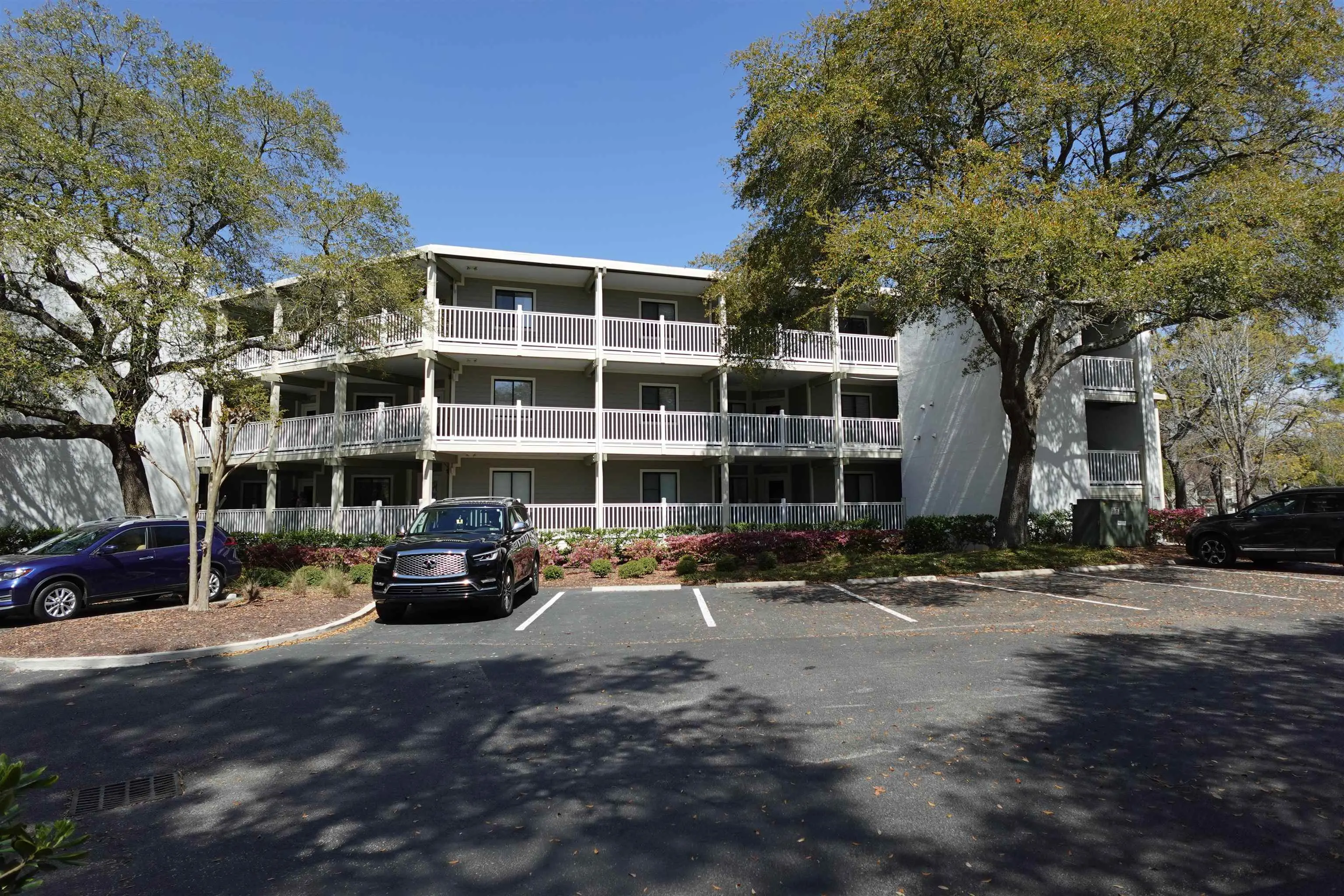 Photo of Listing #2608302