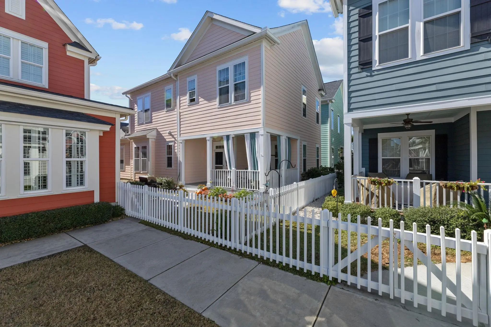 Photo of Listing #2608399