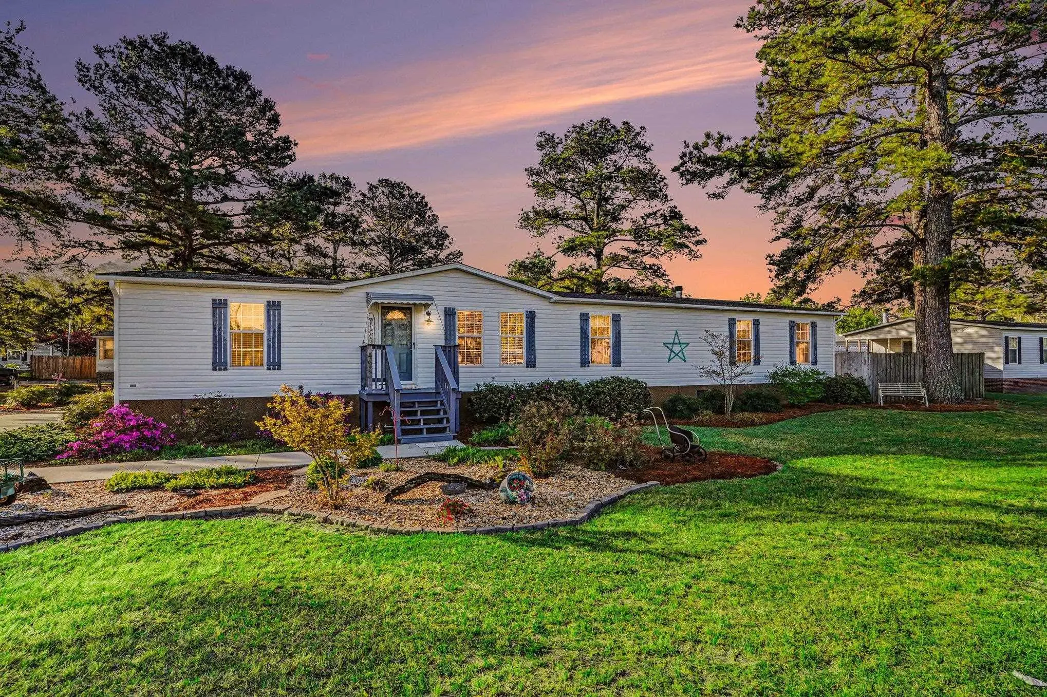 Photo of Listing #2608474