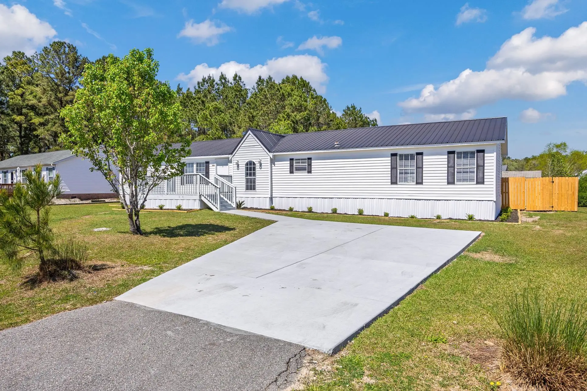 Photo of Listing #2608484