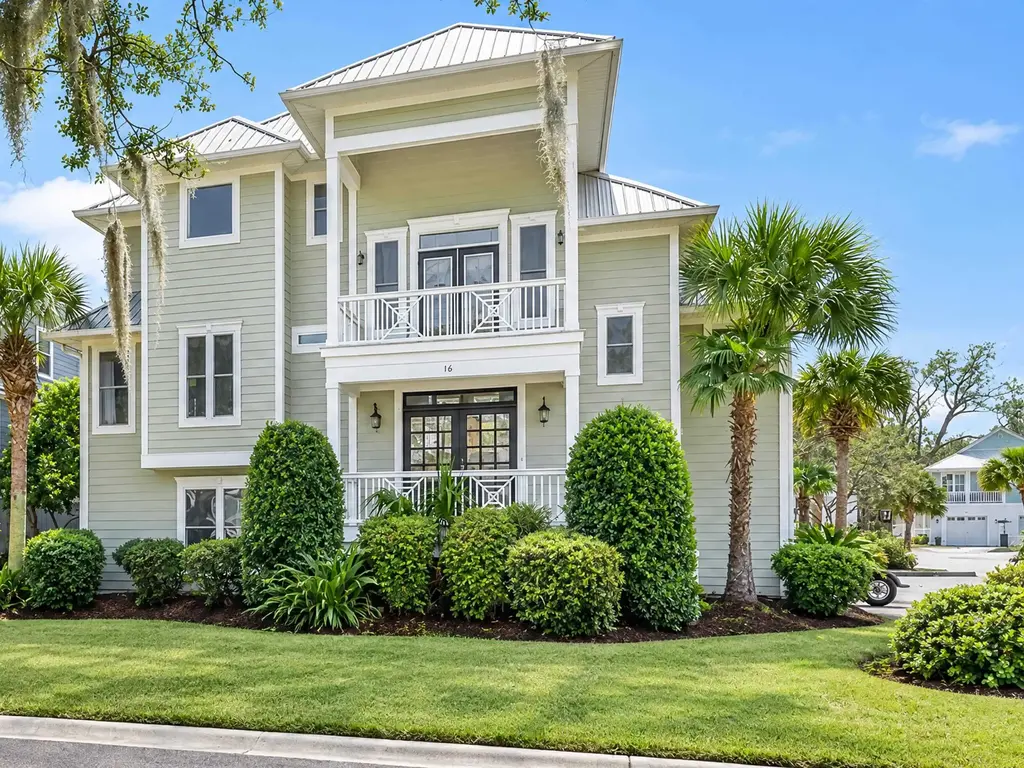 16 Orchard Ave., Murrells Inlet