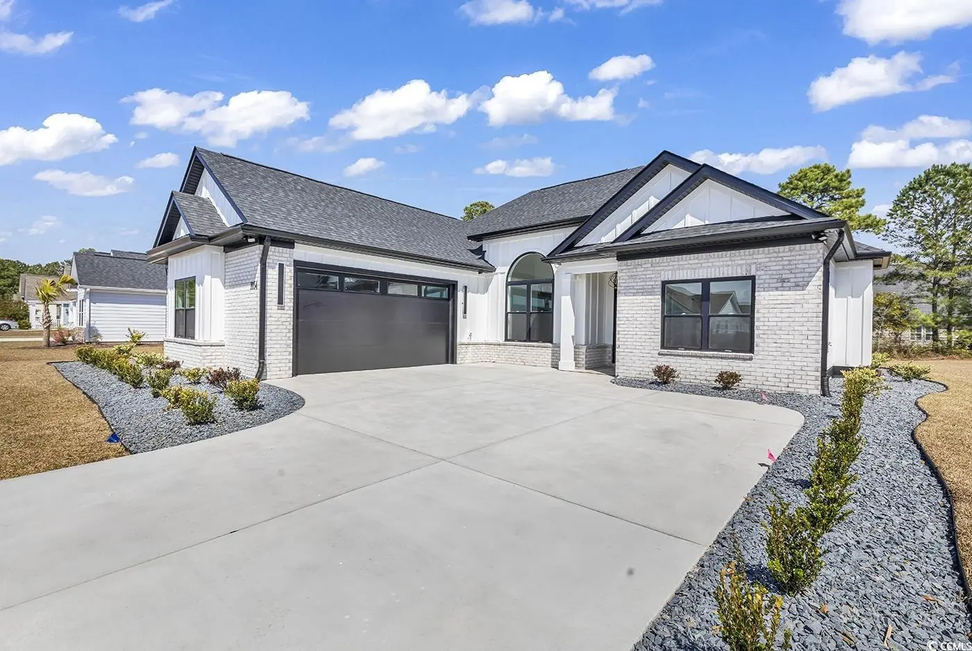 Photo of Listing #2608743