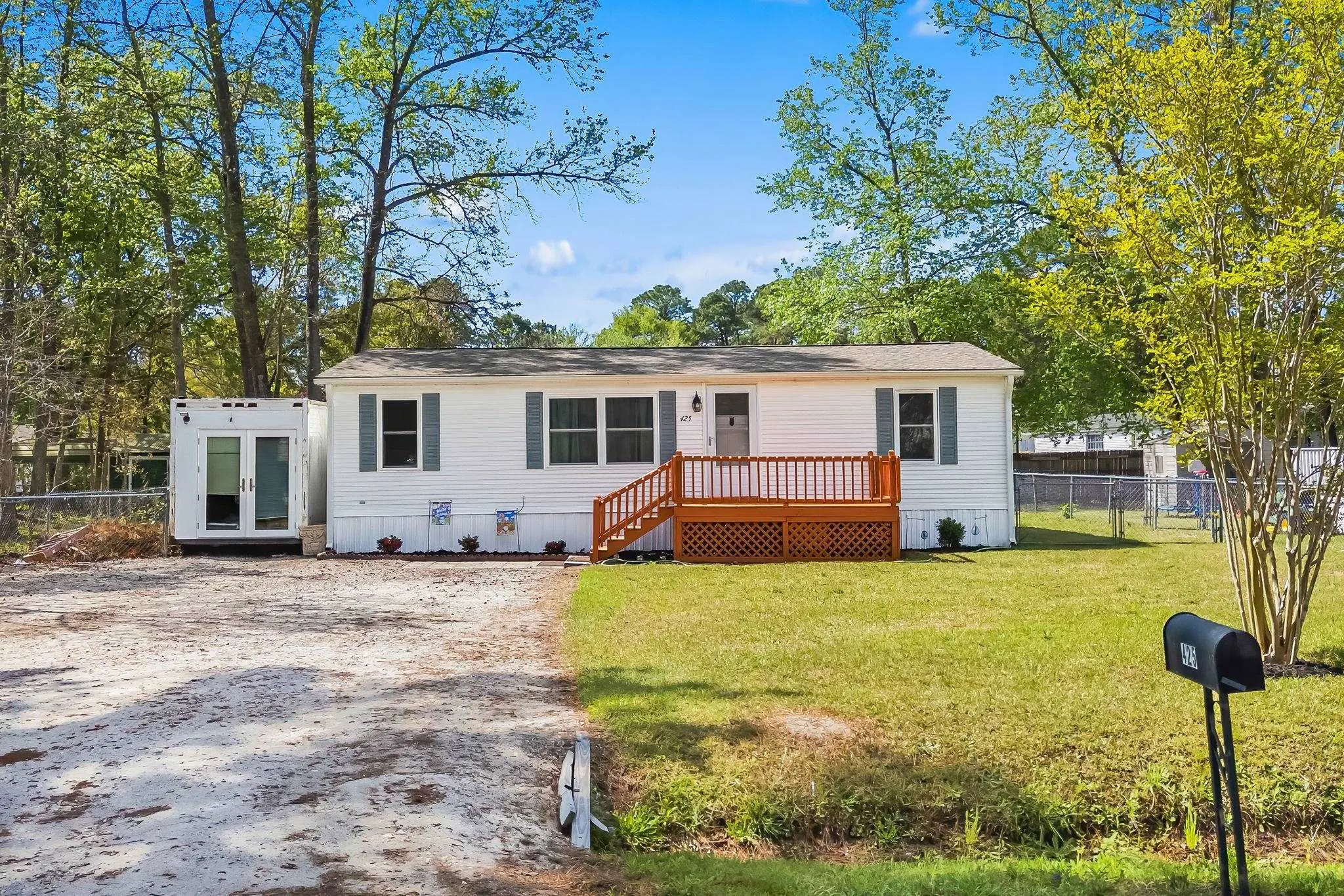 Photo of Listing #2608750