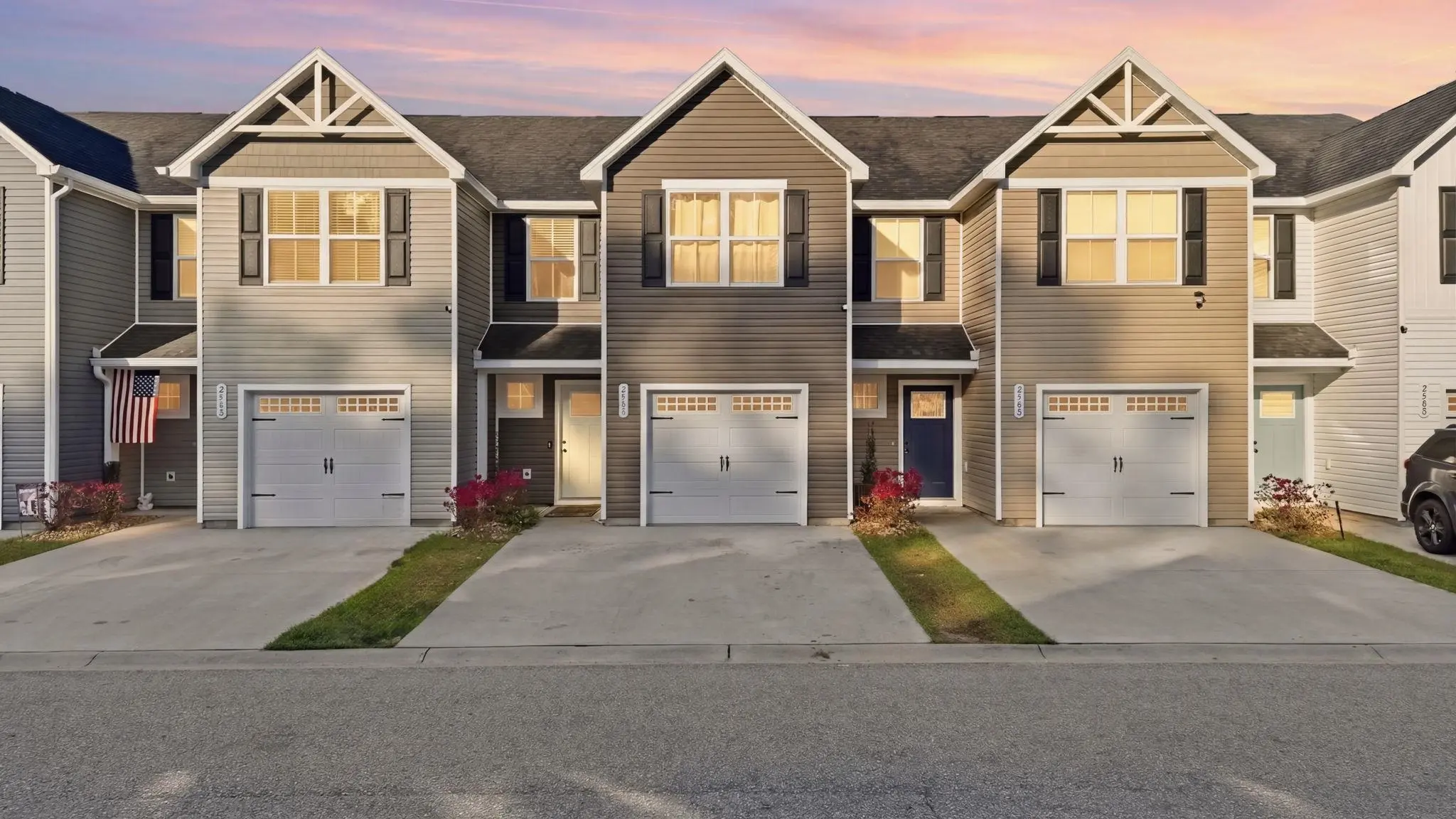 Photo of Listing #2608797