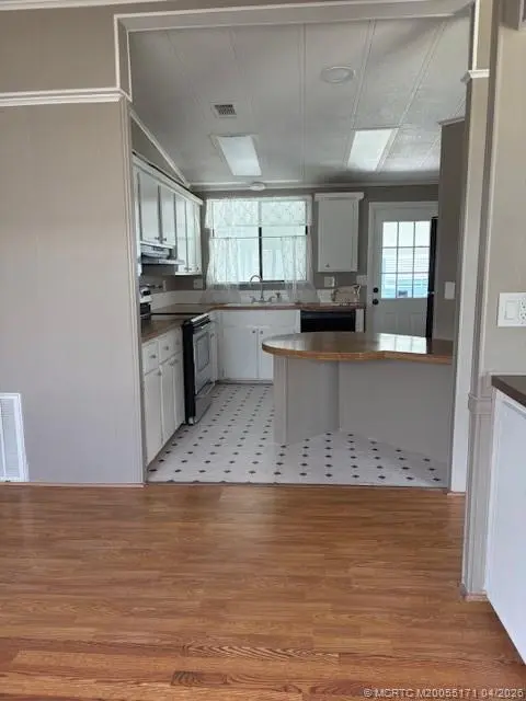 3 of 9 - 489 Swan Lane, Vero Beach, FL