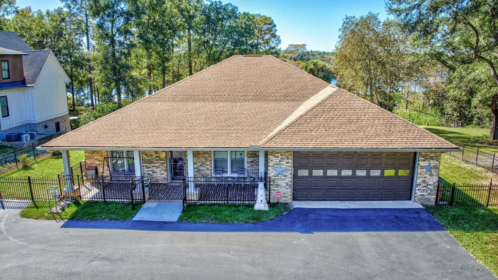 3637 Choppee Rd., Georgetown