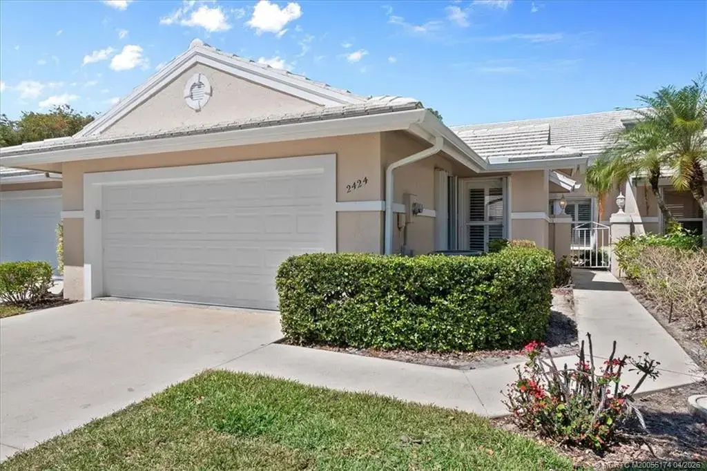 2424 Foxpoint Trail, Palm City