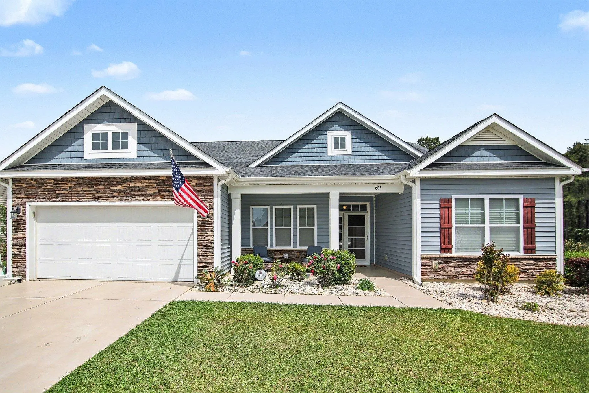 Photo of Listing #2609013