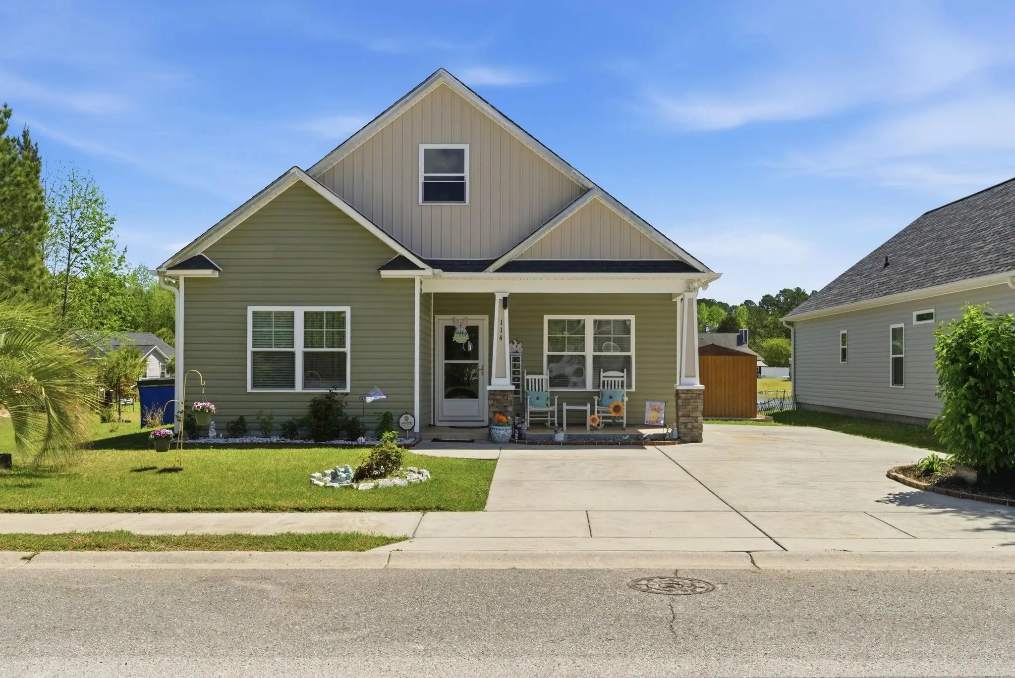 Photo of Listing #2609142