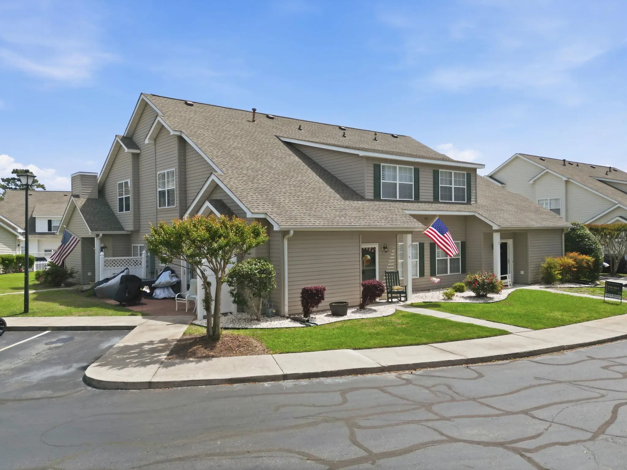 Photo of Listing #2609215