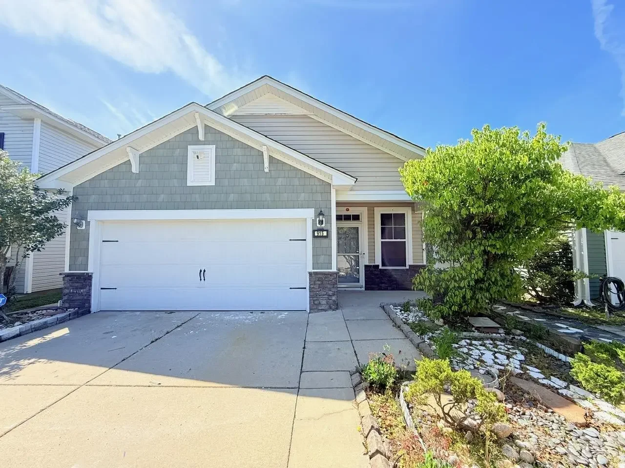 Photo of Listing #2609236