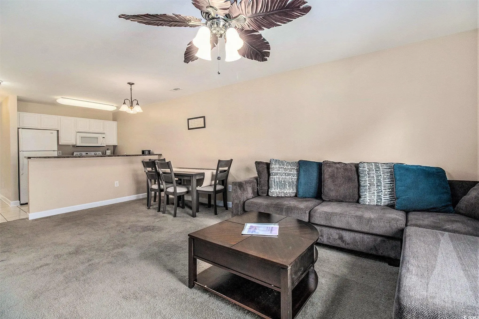 Photo of Listing #2609242