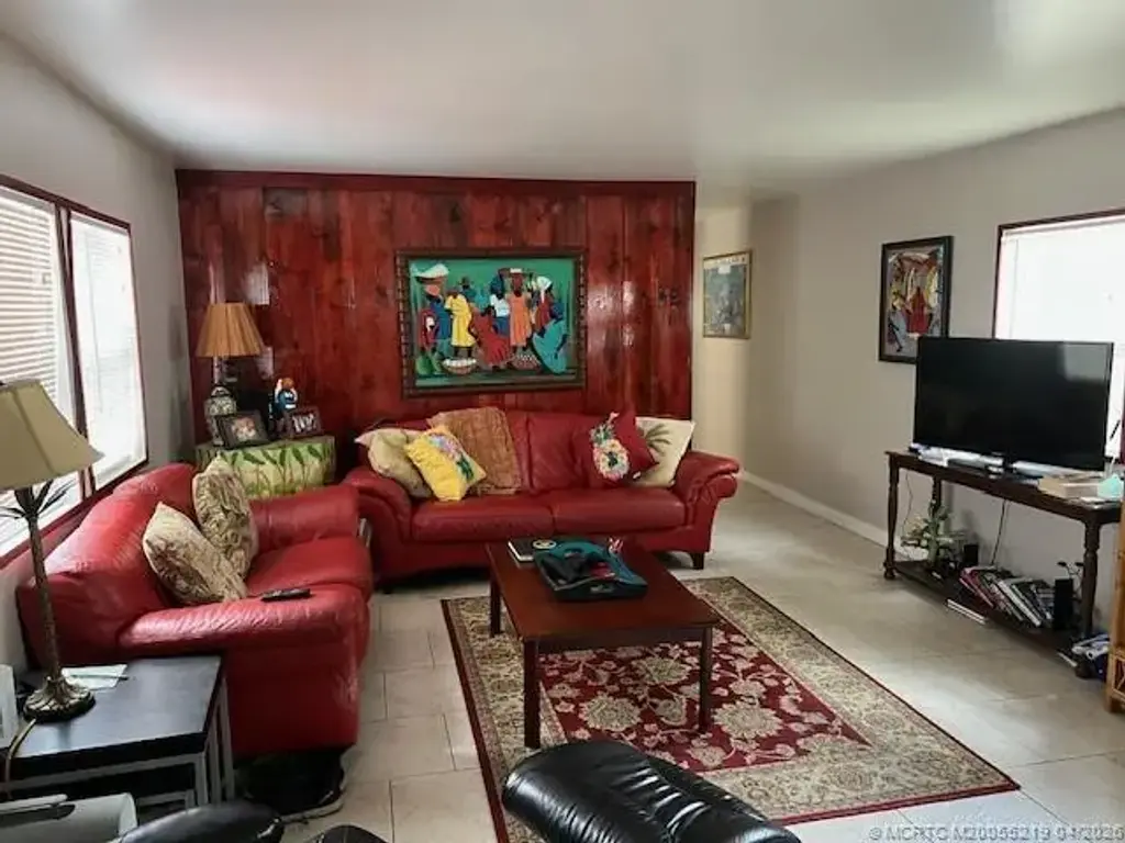 6315 Ash Lane, Lantana
